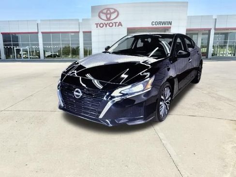 Used 2025 Nissan Altima 2.5 SV FWD image 20