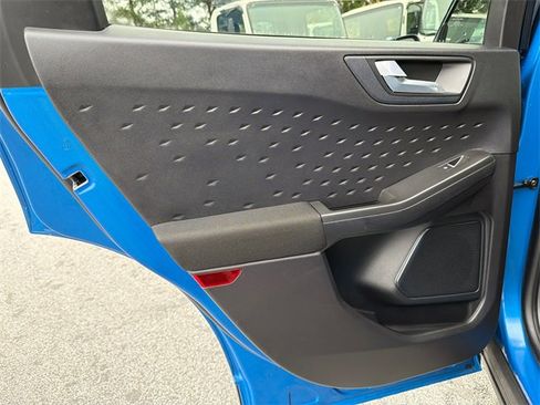 Used 2020 Ford Escape SE image 21