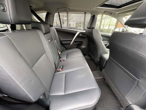 Used 2017 Toyota RAV4 Limited image 19