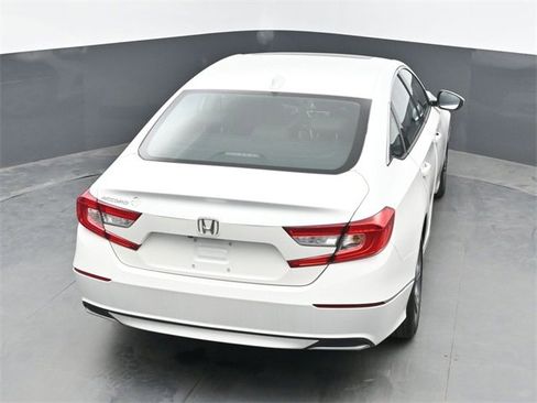 Used 2018 Honda Accord EX image 36