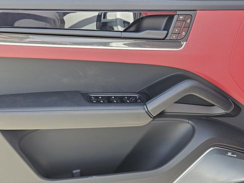 Certified 2026 Porsche Cayenne Turbo image 22