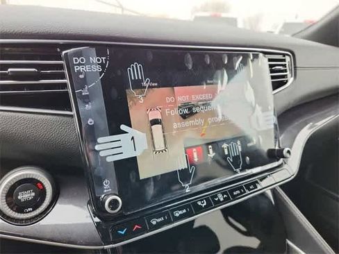 New 2024 Jeep Wagoneer 4WD w/ Premium Group I image 20