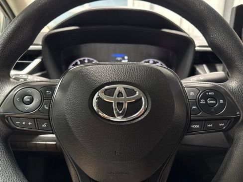Used 2023 Toyota Corolla LE FWD image 10