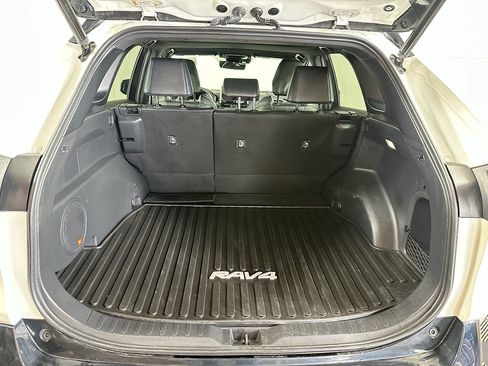 Used 2022 Toyota RAV4 XSE AWD/4WD image 24