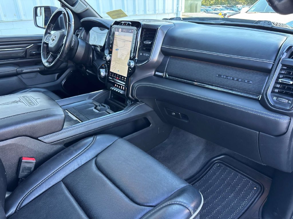 Used 2022 RAM 1500 Limited w/ Night Edition AWD/4WD image 18