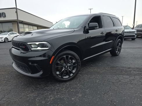 Used 2025 Dodge Durango GT AWD/4WD image 2