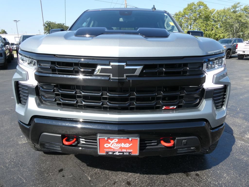 Used 2025 Chevrolet Silverado 1500 LT Trail Boss w/ Convenience Package II AWD/4WD image 9