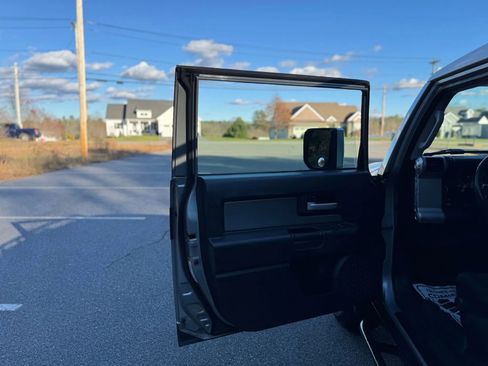 Used 2010 Toyota FJ Cruiser 4WD image 13