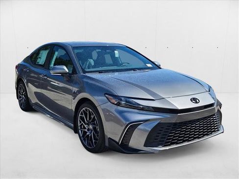 New 2025 Toyota Camry SE image 7