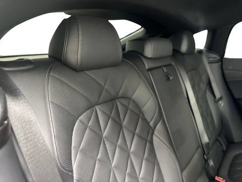Used 2023 BMW X6 xDrive40i w/ M Sport Package AWD/4WD image 41
