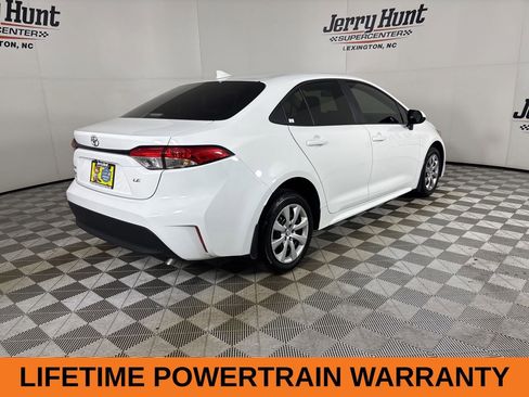 Used 2025 Toyota Corolla LE image 5
