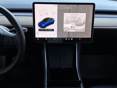 Used 2020 Tesla Model Y Long Range image 12