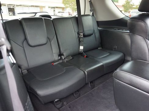 Used 2019 INFINITI QX80 Luxe image 28