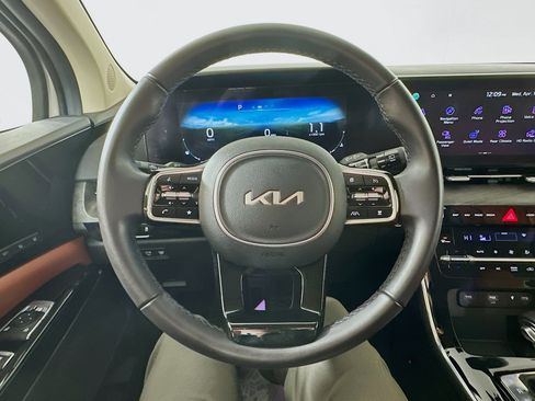 Used 2024 Kia Carnival SX FWD image 11