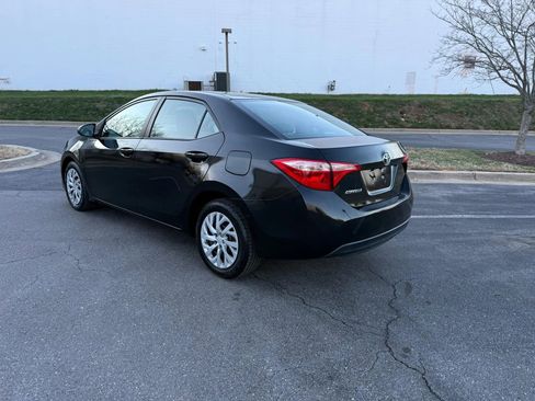 Used 2019 Toyota Corolla LE image 4