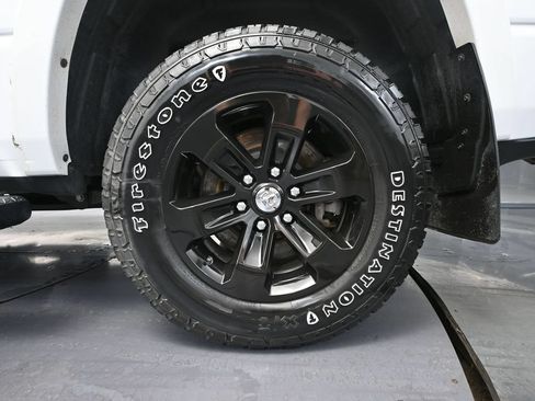 Used 2021 RAM 1500 Laramie AWD/4WD image 16