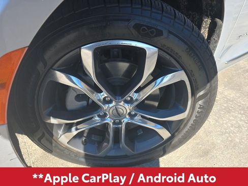 Used 2022 Chrysler Pacifica Pinnacle image 3