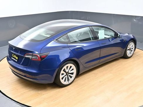 Used 2021 Tesla Model 3 Standard Range Plus RWD image 47