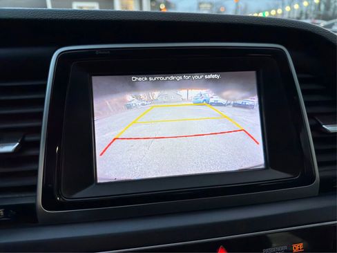 Used 2019 Hyundai Sonata SE w/ Cargo Package image 27