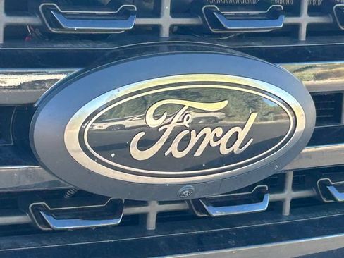 Used 2024 Ford F250 Lariat w/ Lariat Ultimate Package AWD/4WD image 9