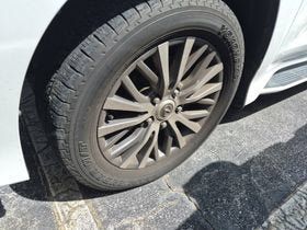Used 2019 Lexus LX 570 4WD w/ Luxury Package image 7