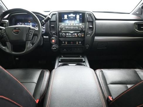 Used 2022 Nissan Titan PRO-4X w/ Pro-4x Convenience Package AWD/4WD image 16