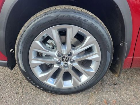 New 2026 Toyota Highlander Limited image 9