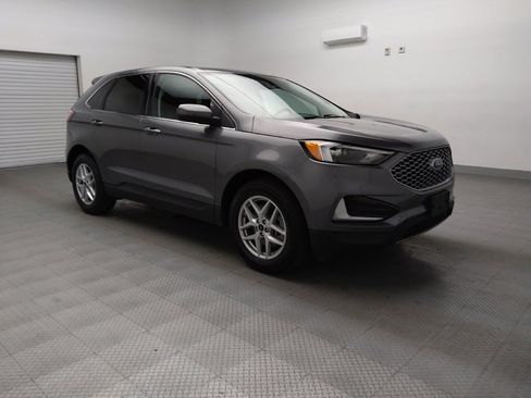 Used 2024 Ford Edge SEL image 13