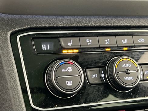 Used 2023 Volkswagen Atlas Cross Sport SEL R-Line image 20