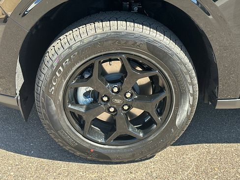 New 2025 Ford Maverick XLT w/ XLT Luxury Package image 23