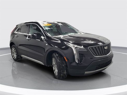 Used 2020 Cadillac XT4 Premium Luxury w/ Cold Weather Package image 2