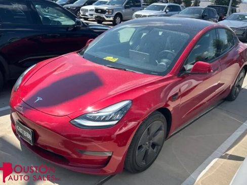 Used 2022 Tesla Model 3 RWD image 1