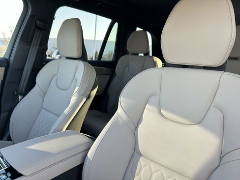 Used 2026 Volvo XC90 B5 Plus w/ Protection Package image 22