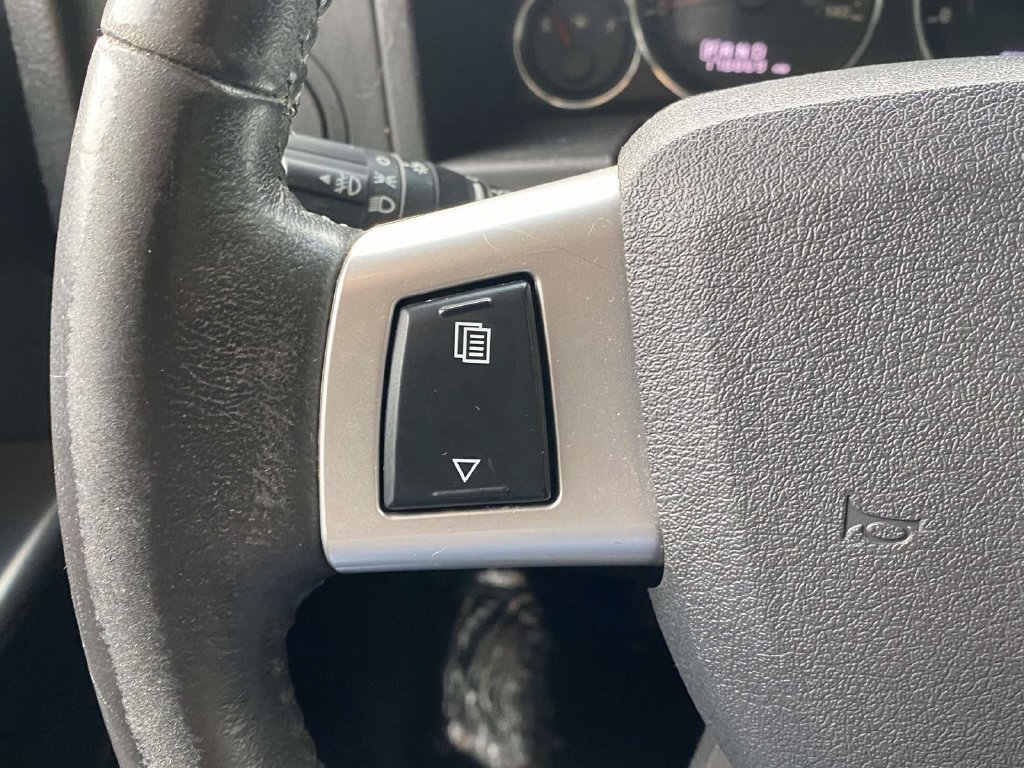 Used 2008 Jeep Commander Sport RWD image 22