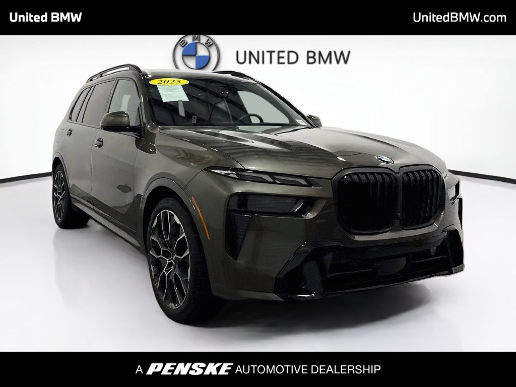 Used 2025 BMW X7 xDrive40i w/ M Sport Package AWD/4WD image 3
