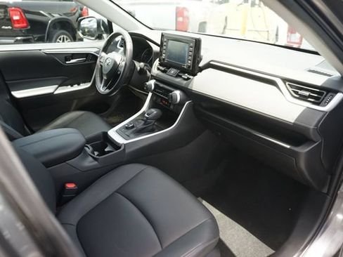 Used 2021 Toyota RAV4 XLE Premium AWD/4WD image 18