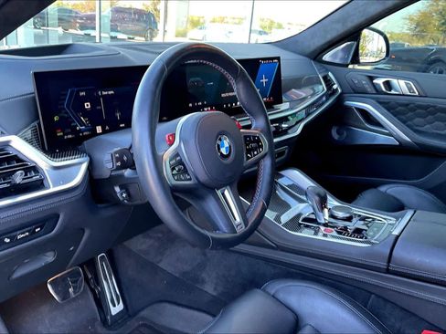 Used 2025 BMW X6 M Competition w/ Executive Package image 16
