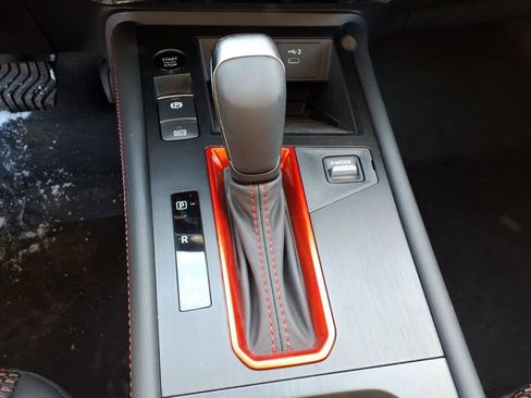 New 2026 Nissan Kicks SR image 14