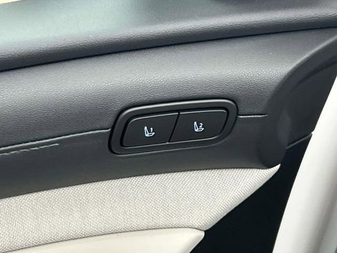New 2026 Hyundai Tucson Limited FWD image 18