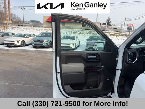 Used 2019 GMC Sierra 1500 SLT image 25