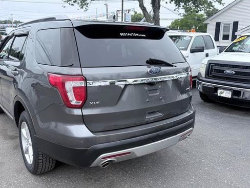 Used 2016 Ford Explorer XLT w/ Equipment Group 201A AWD/4WD image 3