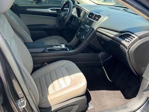 Used 2019 Ford Fusion S image 17