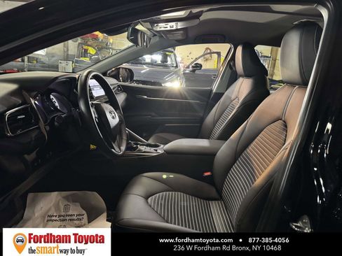 Used 2023 Toyota Camry SE AWD/4WD image 17