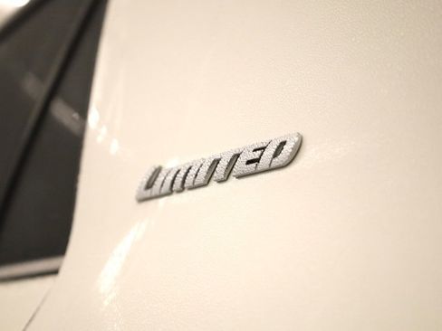 Used 2022 Toyota 4Runner Limited image 39