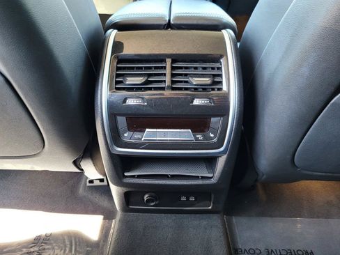 Used 2025 BMW X7 xDrive40i AWD/4WD image 18