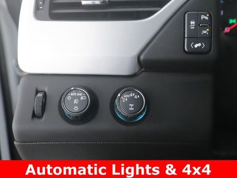 Used 2018 GMC Yukon XL SLT w/ Premium Edition AWD/4WD image 20