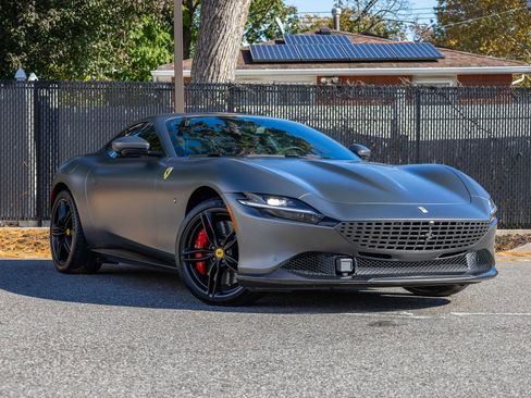 Used 2024 Ferrari Roma image 10