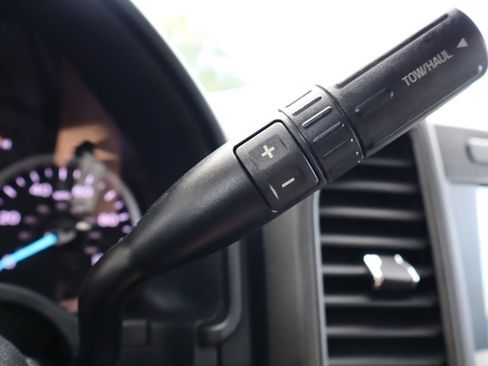 Used 2019 Ford F250 XL w/ Power Equipment Group AWD/4WD image 32