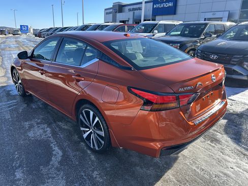 Used 2022 Nissan Altima 2.5 SR image 9