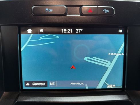 Used 2018 Ford F250 Lariat w/ Chrome Package image 38